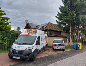 Zateplení stropu rodinného domu pomocí foukané izolace